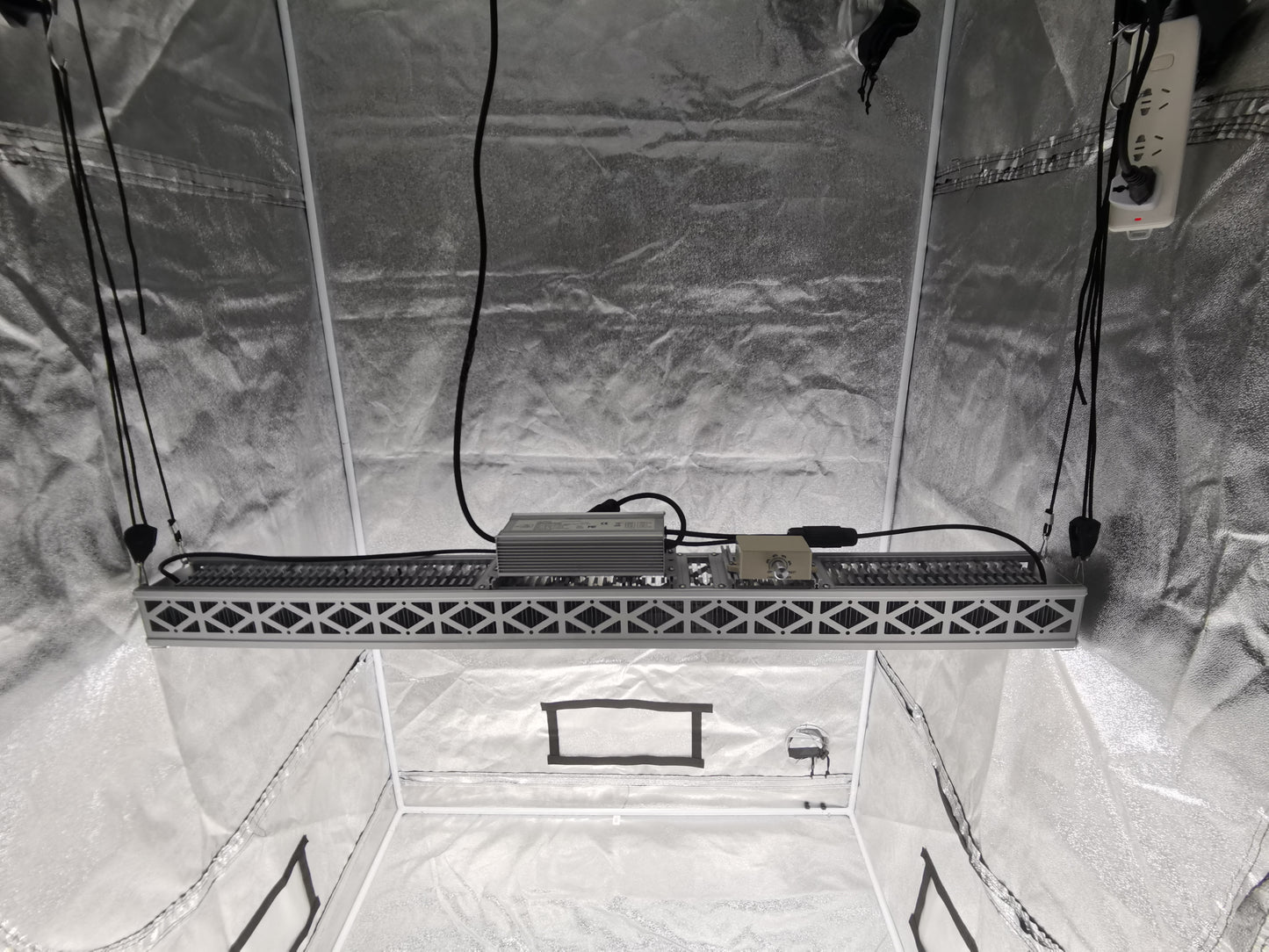 Best Greenhouse light 2022 630w Full spectrum Red 660nm Blue 450nm for lettuce and tomatos